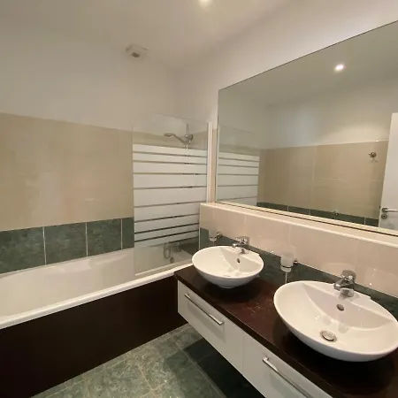 Iles Des Marinas + Ponton Villa 8 Pers Jacuzzi * Agde