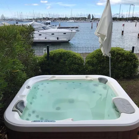 Iles Des Marinas + Ponton Villa 8 Pers Jacuzzi Agde